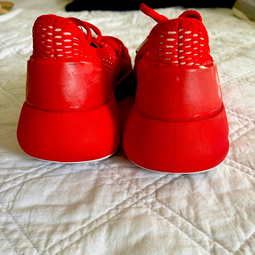 Under Armour 7.5 Hovr Basketball shoes